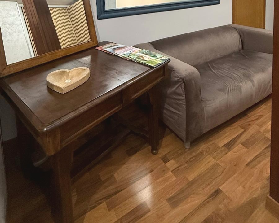 La sala di accoglienza del centro Melithea a Casoria